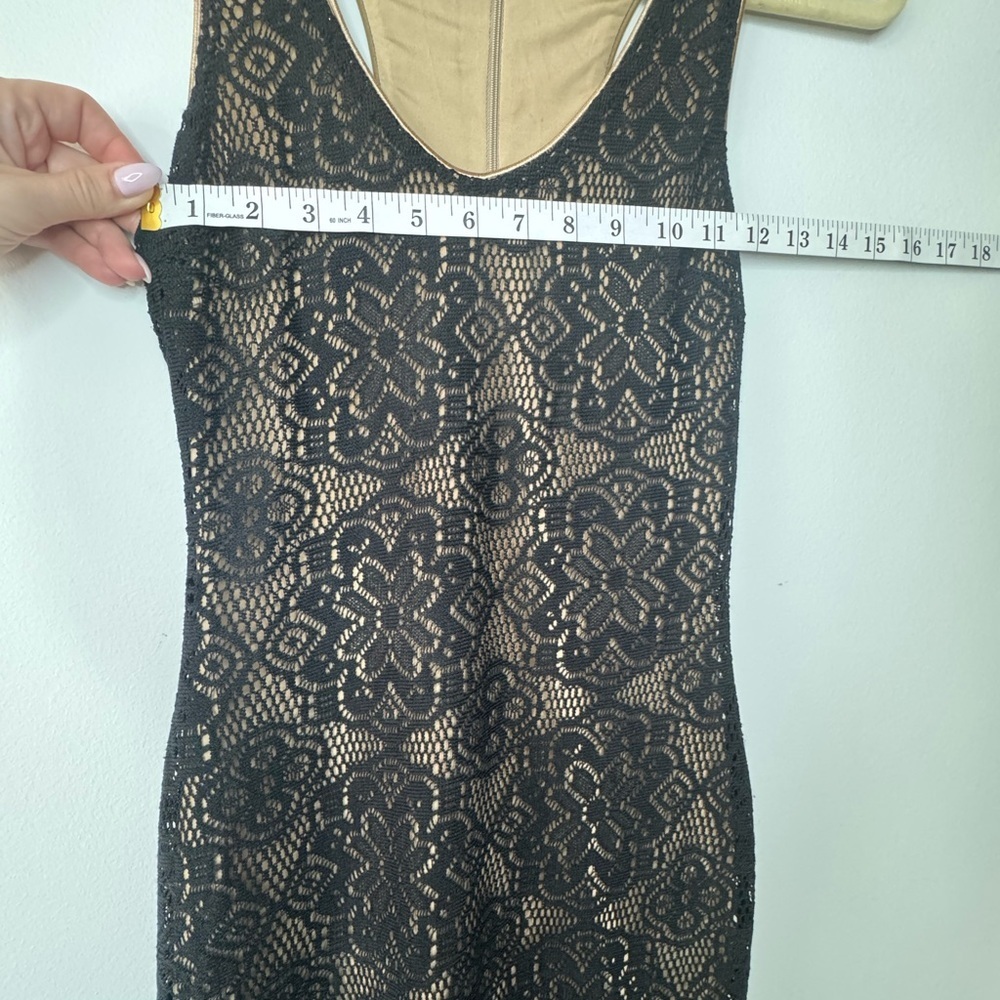 Dress the Population Black & Beige V-Neck Midi Dress - Size Small - Picture 10 of 17